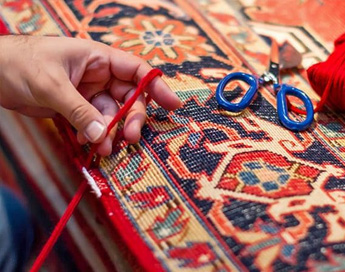 خدمات تخصصی و حرفه ای رفوی فرش در قالیشویی دولت